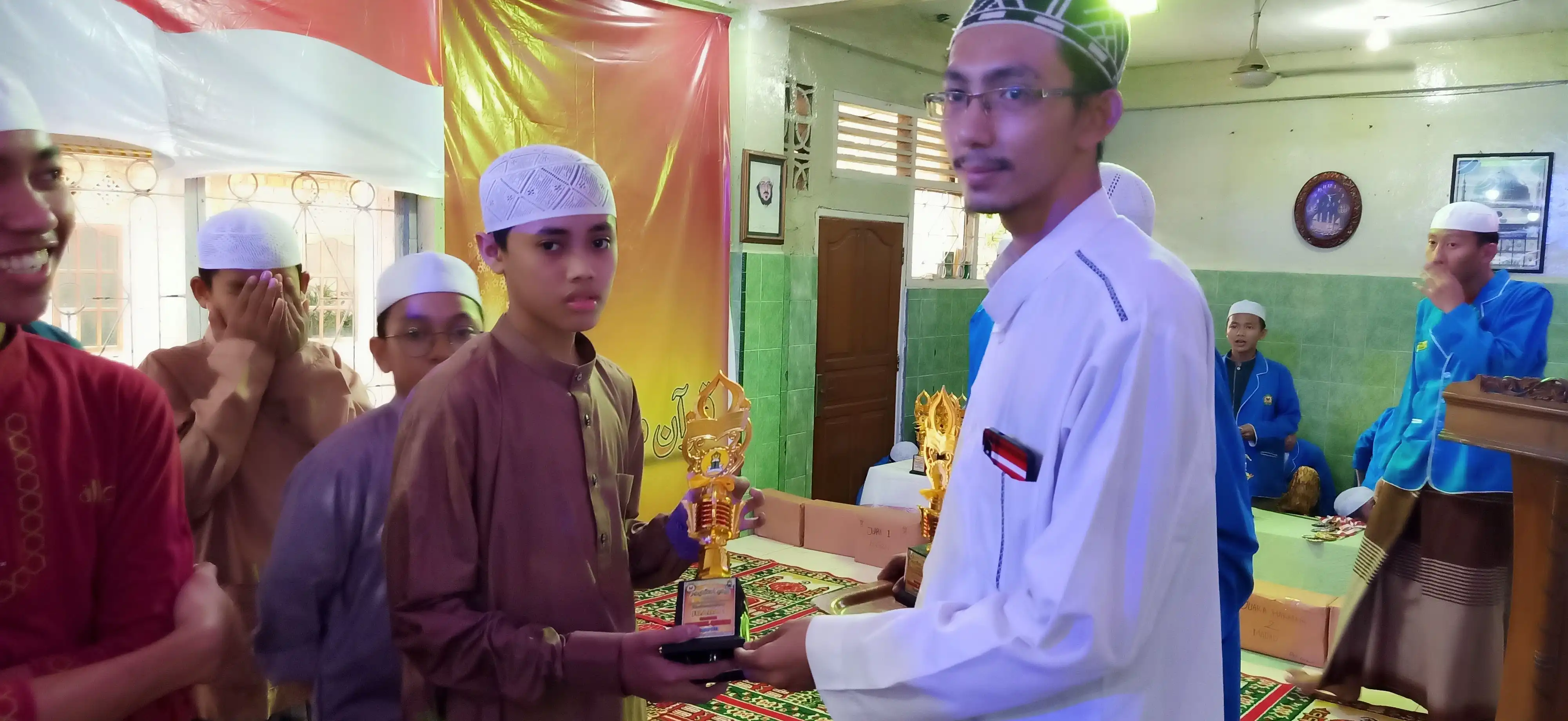 Pembagian Hadiah 44